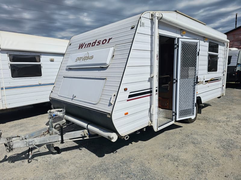 2008 Windsor GENESIS / 5.3m (18ft) GP531 image 1