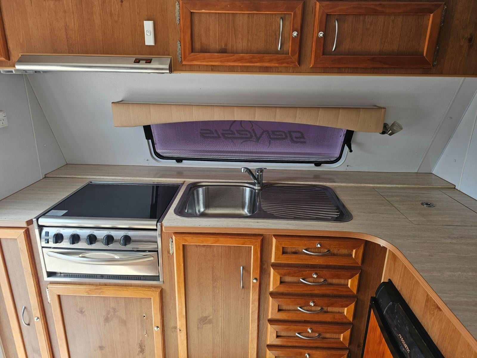 2008 Windsor GENESIS / 5.3m (18ft) GP531 image 3