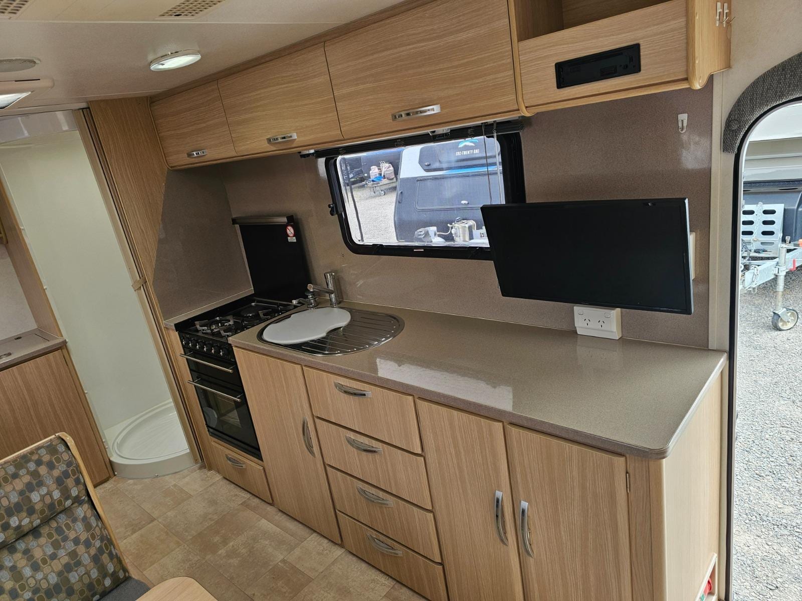 2011 Jayco STARCRAFT / 6.5m (21ft) 20.62-3, photo 3 of 8