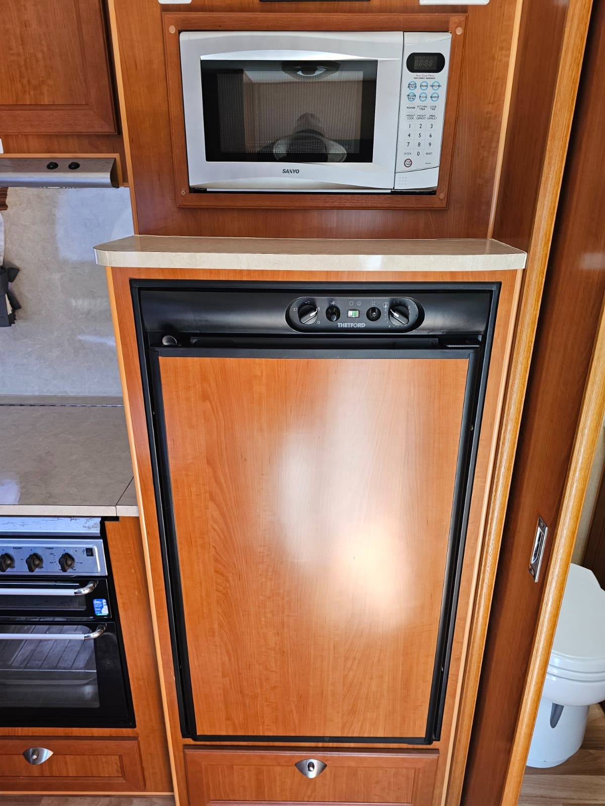 2012 Colorado Caravans SUMMIT / 5.6m (19ft) CS8, photo 10 of 10