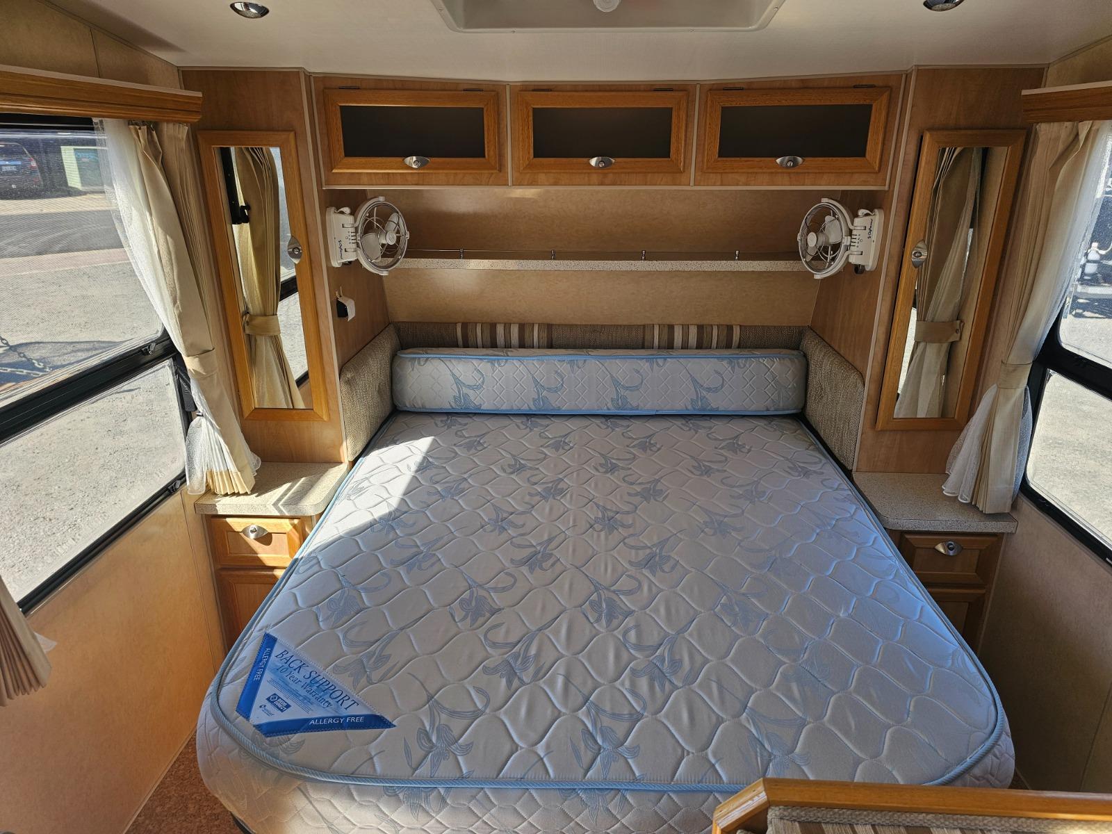 2012 Traveller Bel-Air image 3