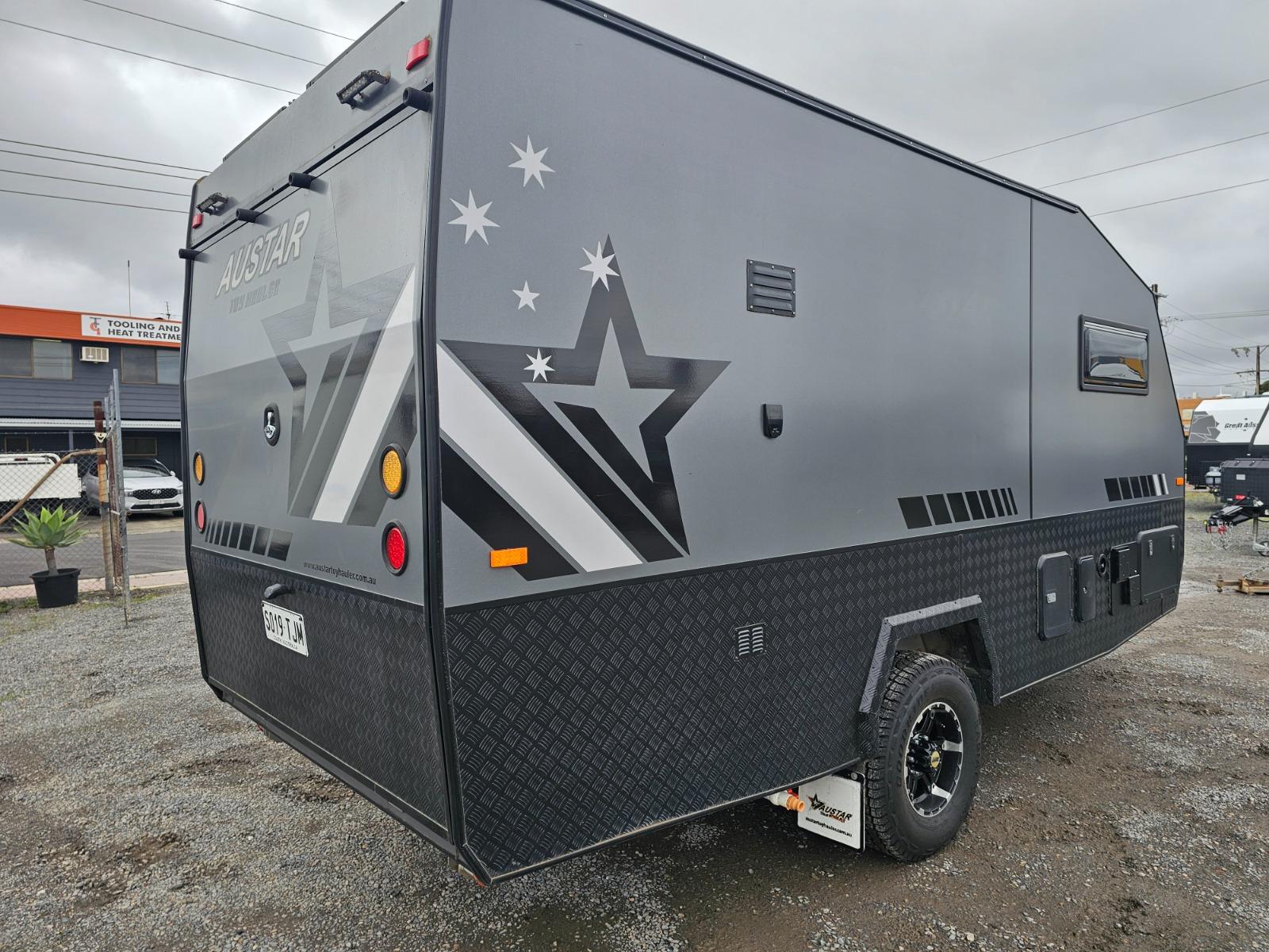 2020 Austar Toy Haulers Playzone / 4.8m (16ft) image 1
