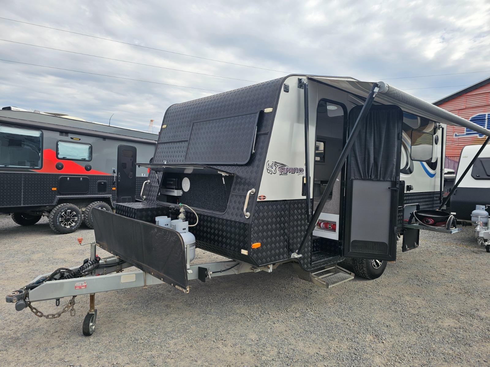 2020 Goldstream Rhino Series – 17' Fully Off-Road Caravan image 1