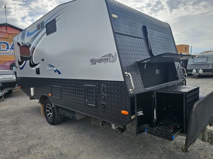 2020 Goldstream Rhino Series – 17' Fully Off-Road Caravan image 4