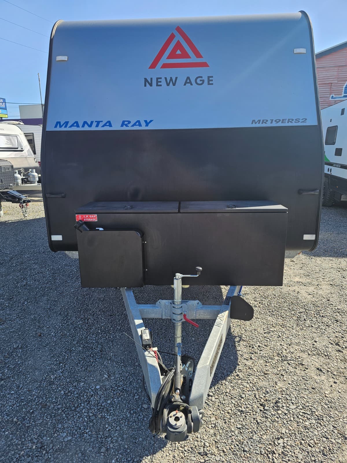 2022 New Age Caravans MANTA RAY / 5.8m (19ft) MR19ER Ensuite Rear Door image 3