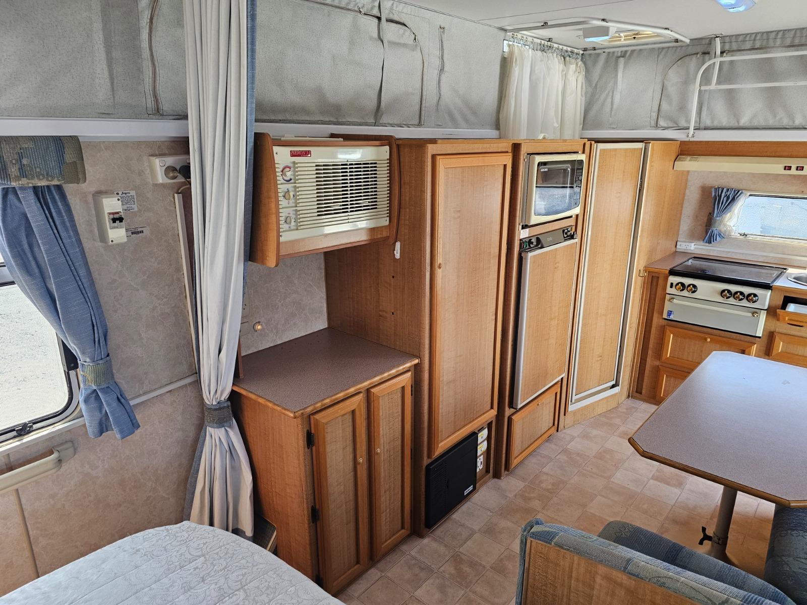 2003 Jayco Heritage 5.5M / 18FT image 5